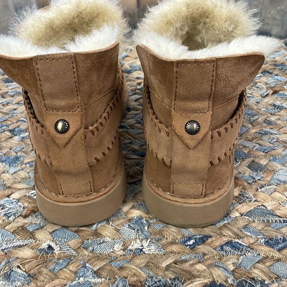 UGG booties - Picture 3 of 7